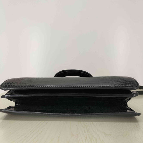 チャールズアンドキース CHARLES&KEITH ミニクロック エフェクトエンベロープバッグ レディース