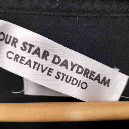 FLEURI FOUR STAR DAYDREAM プリント クルーネックTシャツ casual レディース