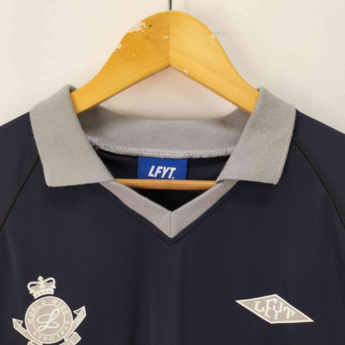 エルエフワイティー LFYT EMBLEM SOCCER JERSEY エンブレムプリント サッカー シャツ ジャージ メンズ import:XL