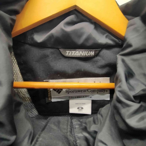 コロンビア Columbia TITANIUM チタニウム 裏地メッシュ ベンチレーション マウンテン パーカー ジャケット 裾 ドローコード メンズ import:M