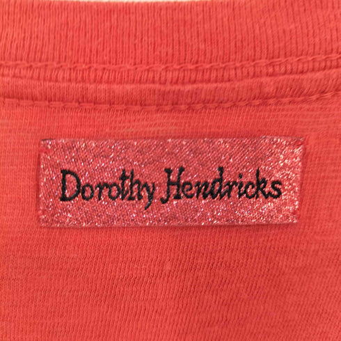 DOROTHY HENDRICKS Tシャツ レディース