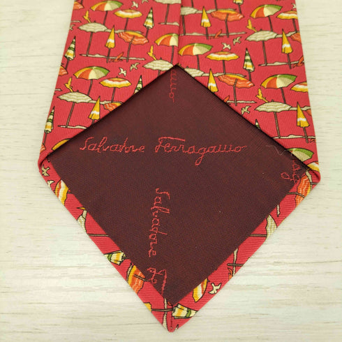 サルヴァトーレフェラガモ Salvatore Ferragamo パラソル 総柄シルクネクタイ メンズ