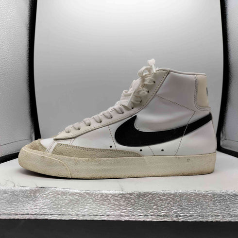 ナイキ NIKE WMNS BLAZER MID 77 ブレーザー ミッド カットスニーカー メンズ JPN:26