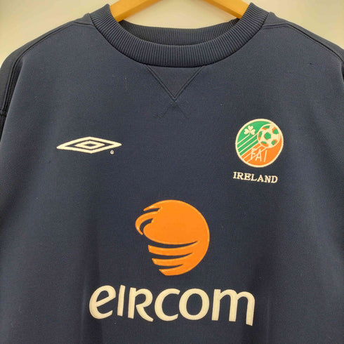 アンブロ UMBRO ロゴ刺繍 アイルランド フットサルチーム刺繍 クルーネックスウェット メンズ JPN:XL