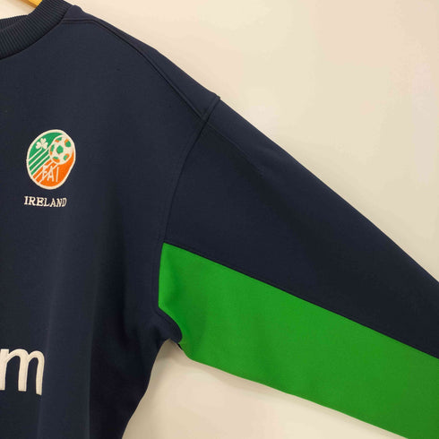 アンブロ UMBRO ロゴ刺繍 アイルランド フットサルチーム刺繍 クルーネックスウェット メンズ JPN:XL