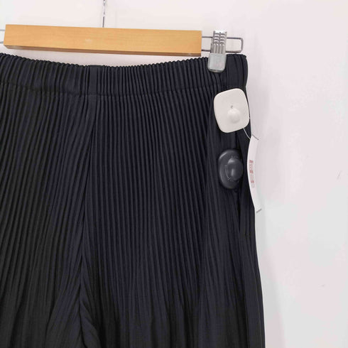 オムプリッセイッセイミヤケ HOMME PLISSE ISSEY MIYAKE BASICS ベイシックス プリーツパンツ メンズ JPN:2