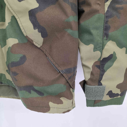 ユーエスアーミー U.S. ARMY 92s ECWCS GEN I TENNIER INDUSTRIES社 Woodland Camo メンズ SMALL-SHORT