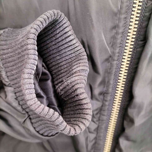 ユニフ UNIF ロゴワッペン 中綿 ジップアップブルゾン レディース import:M