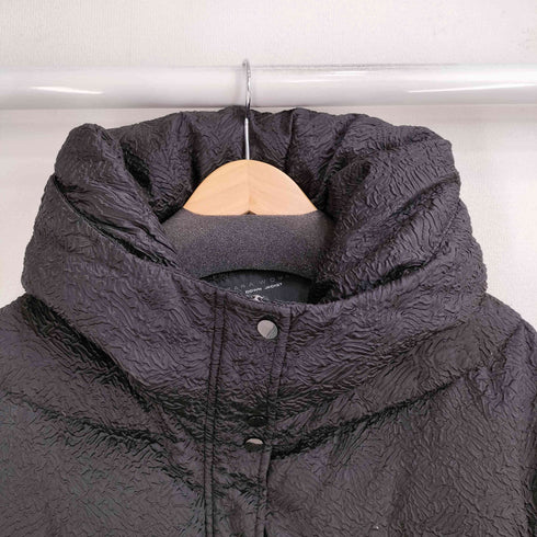 ザラ ZARA エンボス加工ダウンジャケット レディース import:XS
