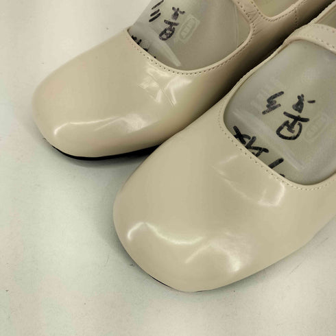 チャールズアンドキース CHARLES&KEITH メタリックバックル ヒールパンプス レディース JPN:36