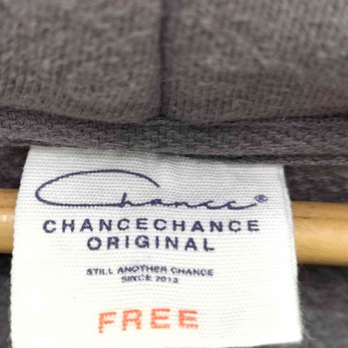 CHANCE CHANCE ロゴプリント ジップアップパーカー レディース FREE