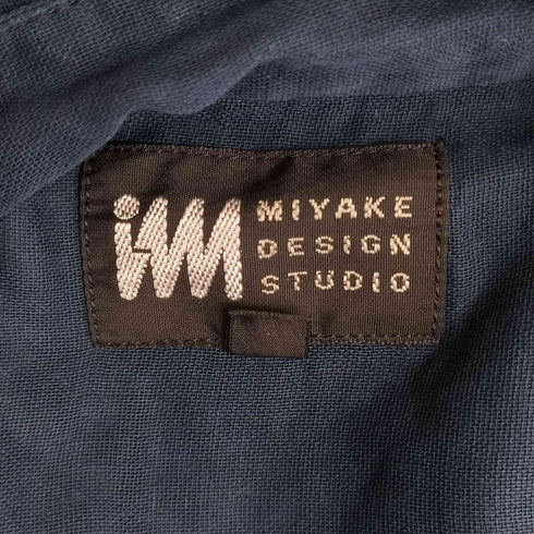 イッセイミヤケデザインスタジオ im ISSEY MIYAKE DESIGN STUDIO バンドカラーシャツ メンズ JPN:M