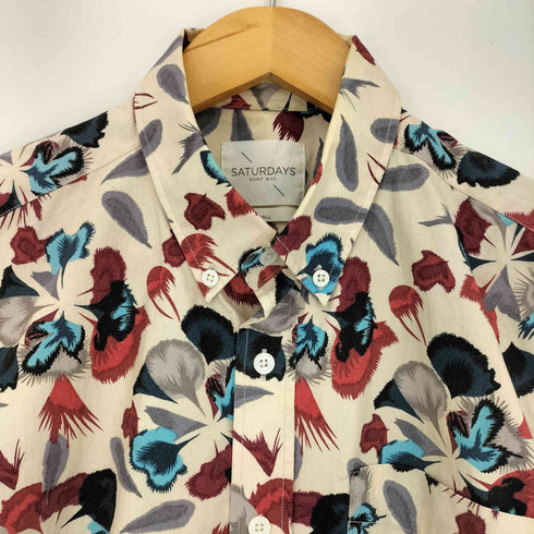 サタデーズサーフニューヨーク SATURDAYS SURF NYC 羽 花プリント 半袖 ボタンダウンシャツ メンズ JPN:S