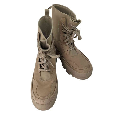 アグ UGG Lug Boot レースアップ防水ブーツ レディース JPN:23.5