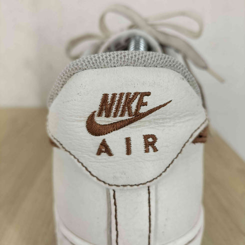 ナイキ NIKE AIR FORCE 1 ‘07 LV8 メンズ 26