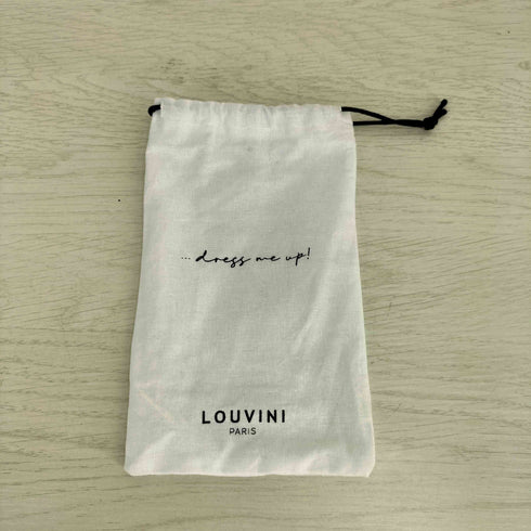 LOUVINI レザー ロゴ刻印 スマホケース レディース 15 PRO
