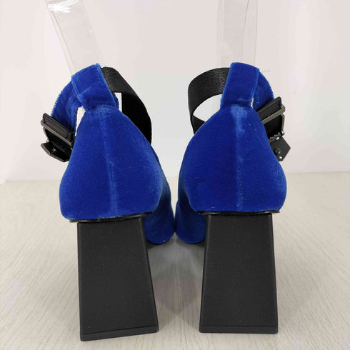 チャールズアンドキース CHARLES&KEITH スクエアヒールベロアパンプス レディース 37