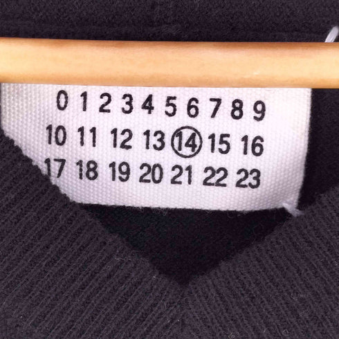 メゾンマルジェラ Maison Margiela イタリア製 09AW ここのえ期 14 ウール100% レザーエルボーパッチ Vネック ニット メンズ import:L