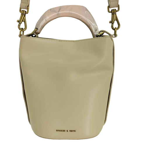 チャールズアンドキース CHARLES&KEITH Marlin マーリン アクリリックハンドルバケツバッグ レディース S