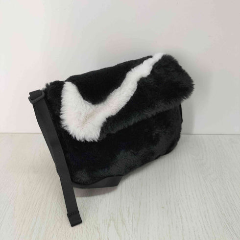 ナイキ NIKE SW FUTURA 365 FX FUR CROSSBOD スウッシュ ファー ショルダーバッグ レディース ONE SIZE