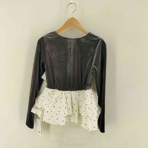 リリーブラウン Lily Brown 26SS ベロアペプラムフリルトップス レディース ONE SIZE