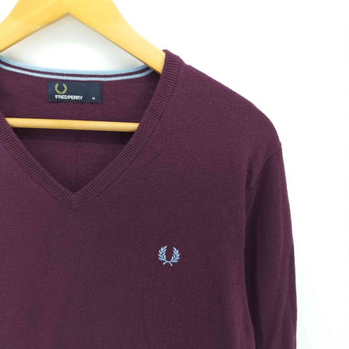 フレッドペリー FRED PERRY メリノウール ワンポイント刺繍 Vネック ニット セーター メンズ import:M