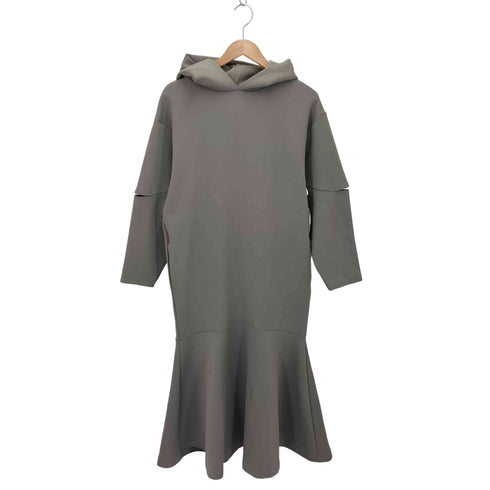 エミアトリエ emmi atelier フーディーカットワンピース レディース FREE