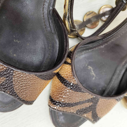 マノロブラニク MANOLO BLAHNIK タイガープリントオープントゥサンダル レディース EUR:35