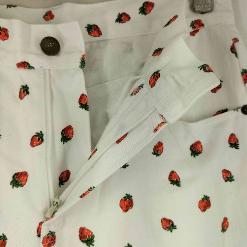 poppy イチゴ総柄 デニムパンツ レディース