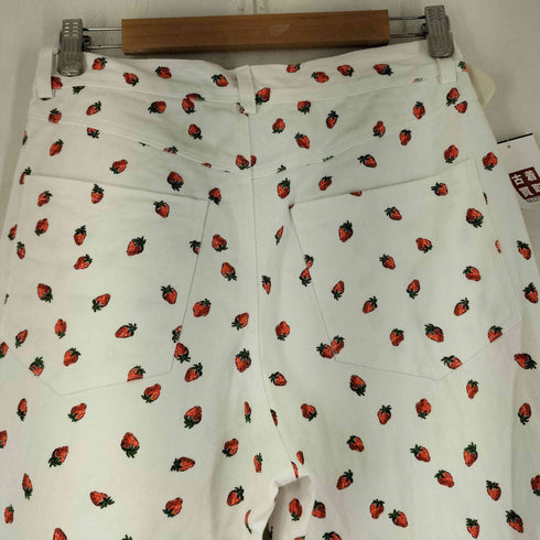 poppy イチゴ総柄 デニムパンツ レディース