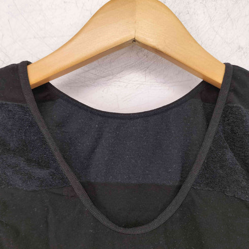 プリーツプリーズイッセイミヤケ PLEATS PLEASE ISSEY MIYAKE パイルボーダーストレッチカットソー レディース JPN:2