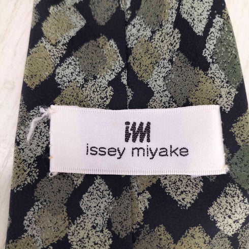 アイムイッセイミヤケ im ISSEY MIYAKE 総柄シルクネクタイ メンズ