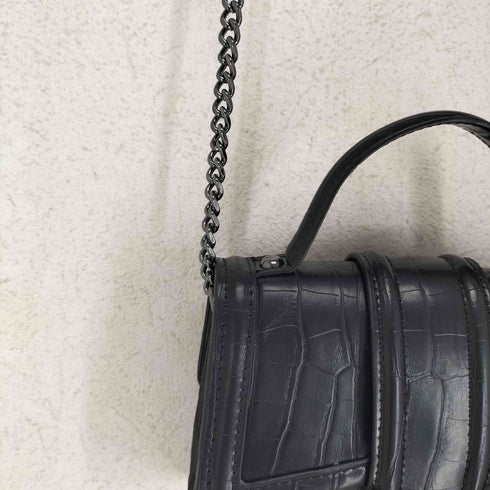 ザラ ZARA クロコダイル型押しミニショルダーバッグ レディース