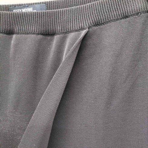 イッセイミヤケペルマネンテ ISSEY MIYAKE PERMANENTE ニット タック ロングスカート レディース JPN:2