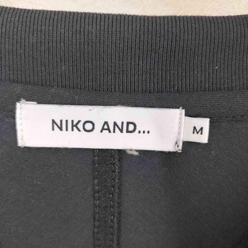 ニコアンド niko and... フットボールプリントT メンズ M