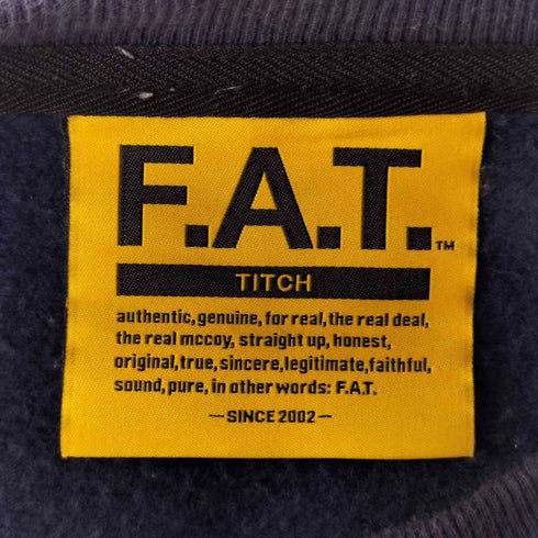 エフエーティー FAT titch ロゴプリントクルーネックスウェット メンズ