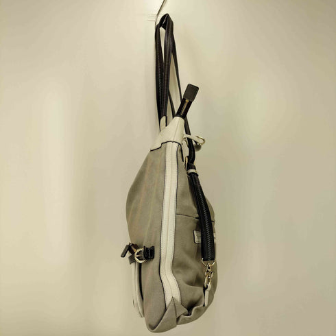ペレボルサ PELLE BORSA リュックサック レディース