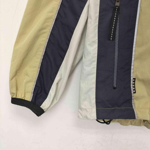 ナイキ NIKE ナイロンジップアップジャケット メンズ JPN:S