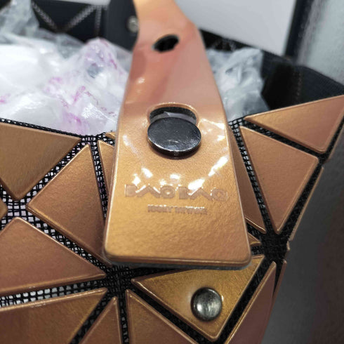 バオバオイッセイミヤケ BAO BAO ISSEY MIYAKE LUCENT ルーセント 10×10 トート バッグ レディース
