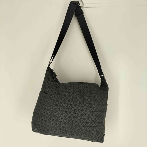 バオバオイッセイミヤケ BAO BAO ISSEY MIYAKE SADDLE BAG ボックス型 ショルダーバッグ レディース