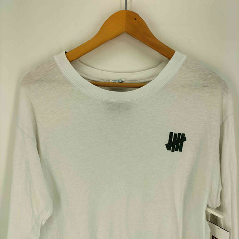 アンディフィーテッド UNDEFEATED ロゴプリント クルーネック ロングスリーブ Tシャツ メンズ import:XL
