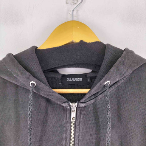 エクストララージ XLARGE PIGMENT DYED EMBOSS LOGO ZIP HOODED SWEAT メンズ import:M