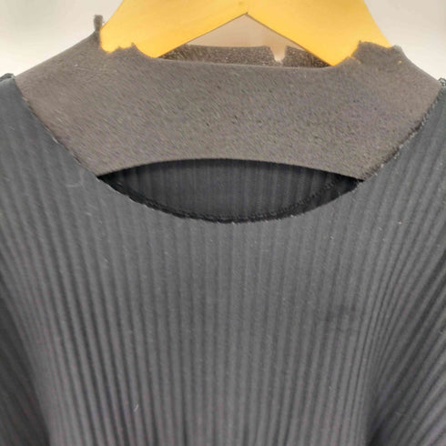 イッセイミヤケミー ISSEY MIYAKE me A-POC プリーツデザイン ロングスリーブ トップス Pleats design long-sleeved top レディース