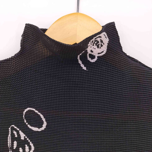 ミーイッセイミヤケ me ISSEY MIYAKE 02AW ボトルネック 総柄プリーツトップ レディース