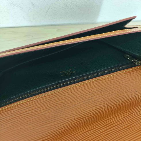 ルイヴィトン LOUIS VUITTON ポシェット セリエ ドラゴンヌ メンズ