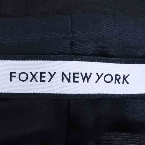 フォクシーニューヨーク FOXEY NEW YORK ロゴプレート 切替 シェイプ クロップド ダブルジップ ノーカラージャケット レディース JPN:40