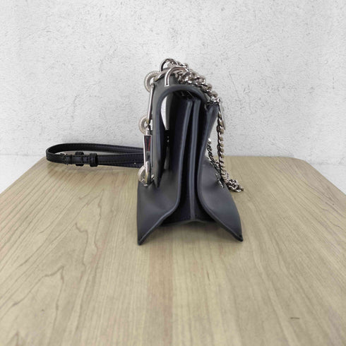 チャールズアンドキース CHARLES&KEITH メタリックアクセント ターンロッククロスボディバッグ レディース