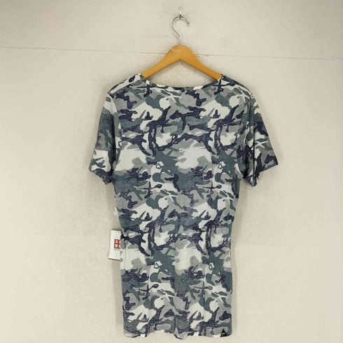 デンハム DENHAM REV BLUNT CMJ カモ柄UネックTシャツ メンズ import:M