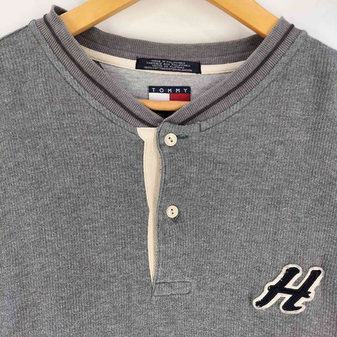 トミーヒルフィガー TOMMY HILFIGER 90S~00S ワッペン ヘンリーネック サーマルカットソー メンズ import:L