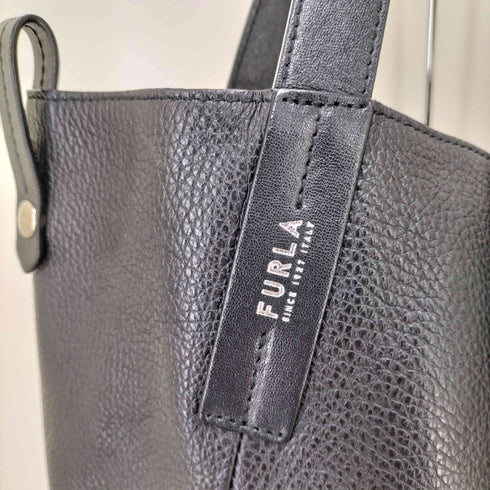 フルラ FURLA 裏地総柄 レザートートバッグ レディース